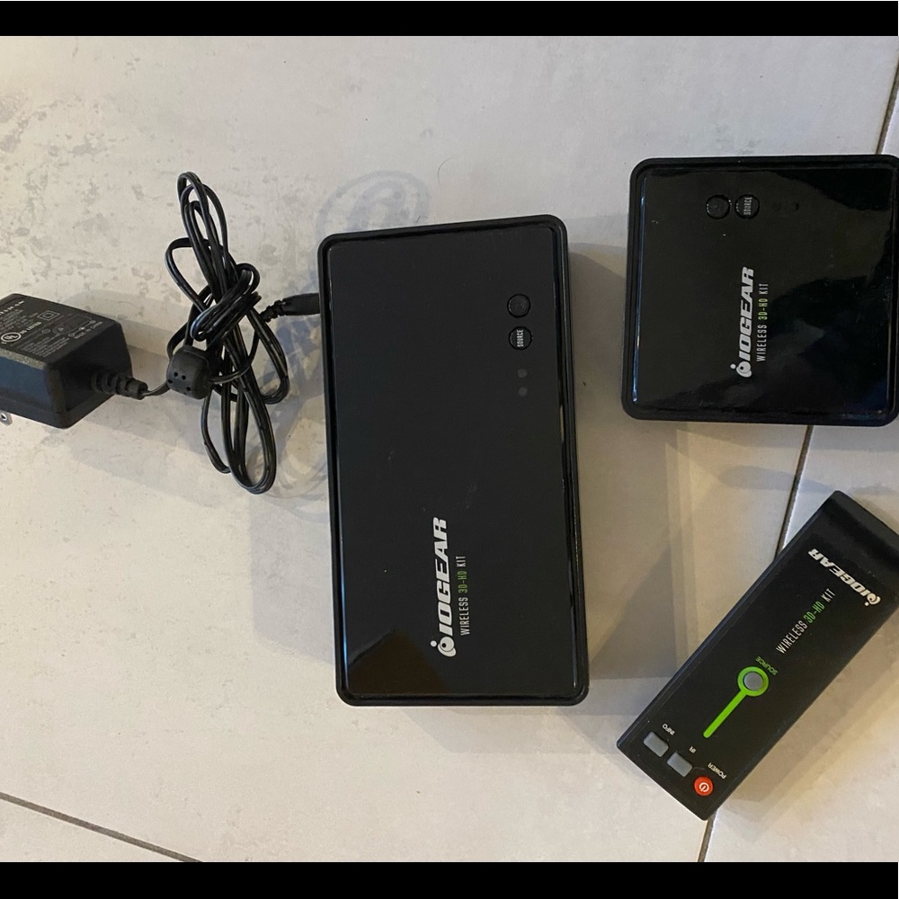 IOGEAR WIRELESS HD DIGITAL KIT
